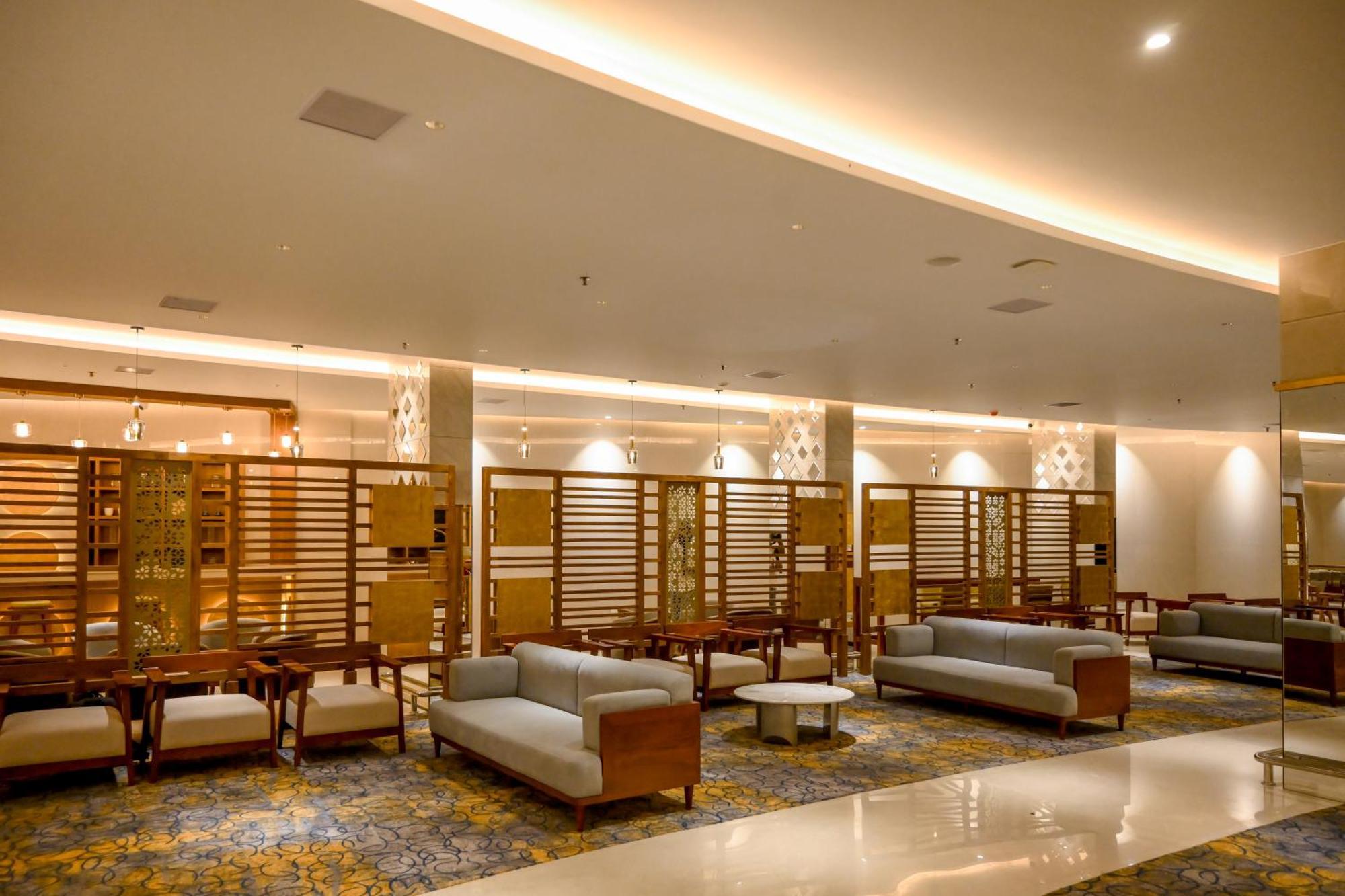 Tiara By Mps Hotel Kozhikode Exterior photo