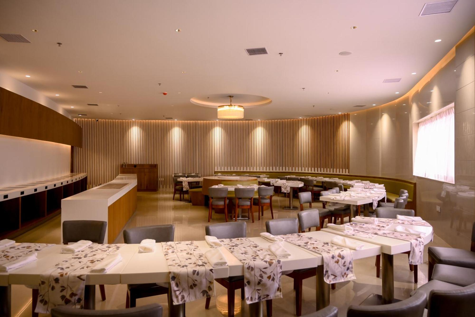 Tiara By Mps Hotel Kozhikode Exterior photo