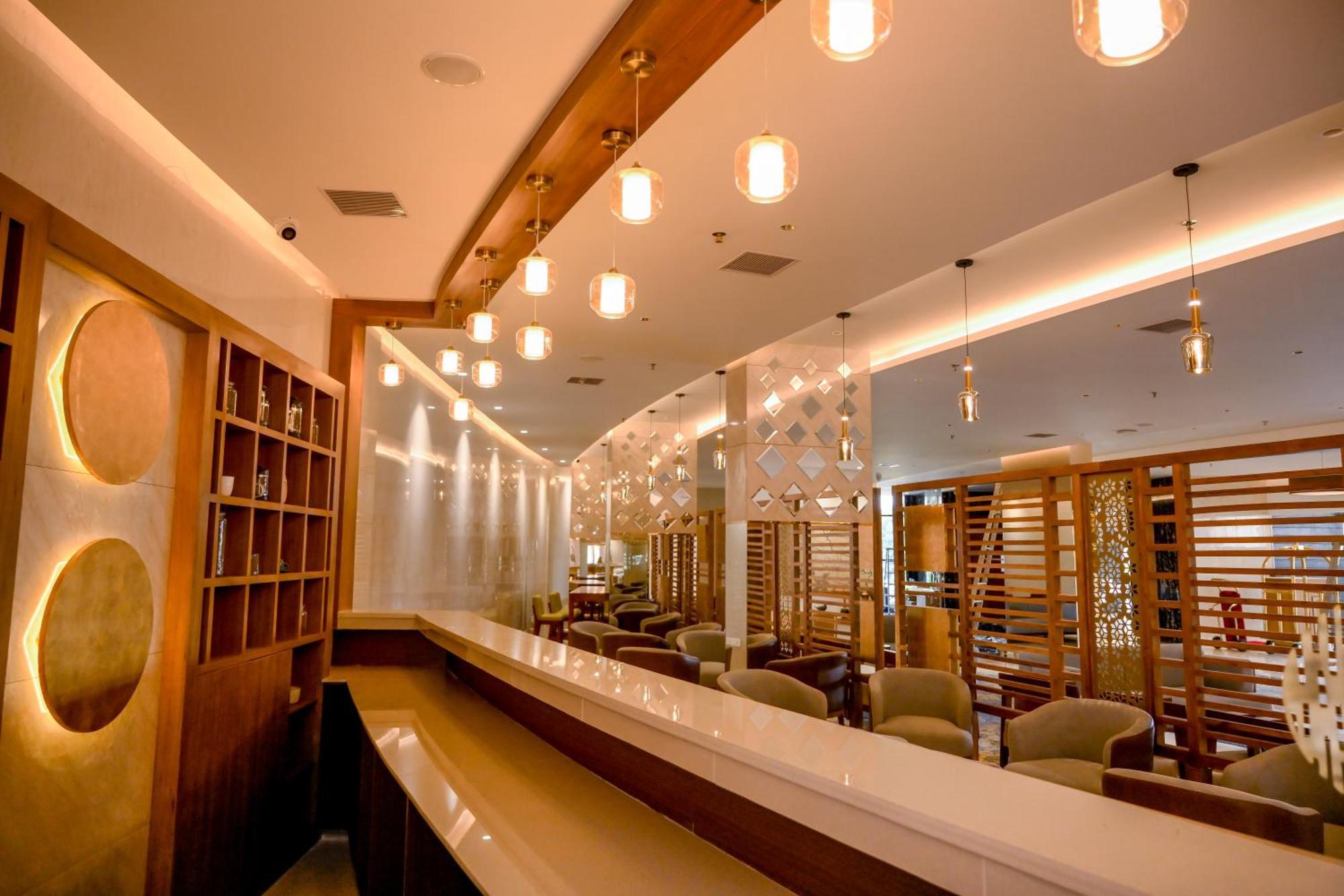 Tiara By Mps Hotel Kozhikode Exterior photo