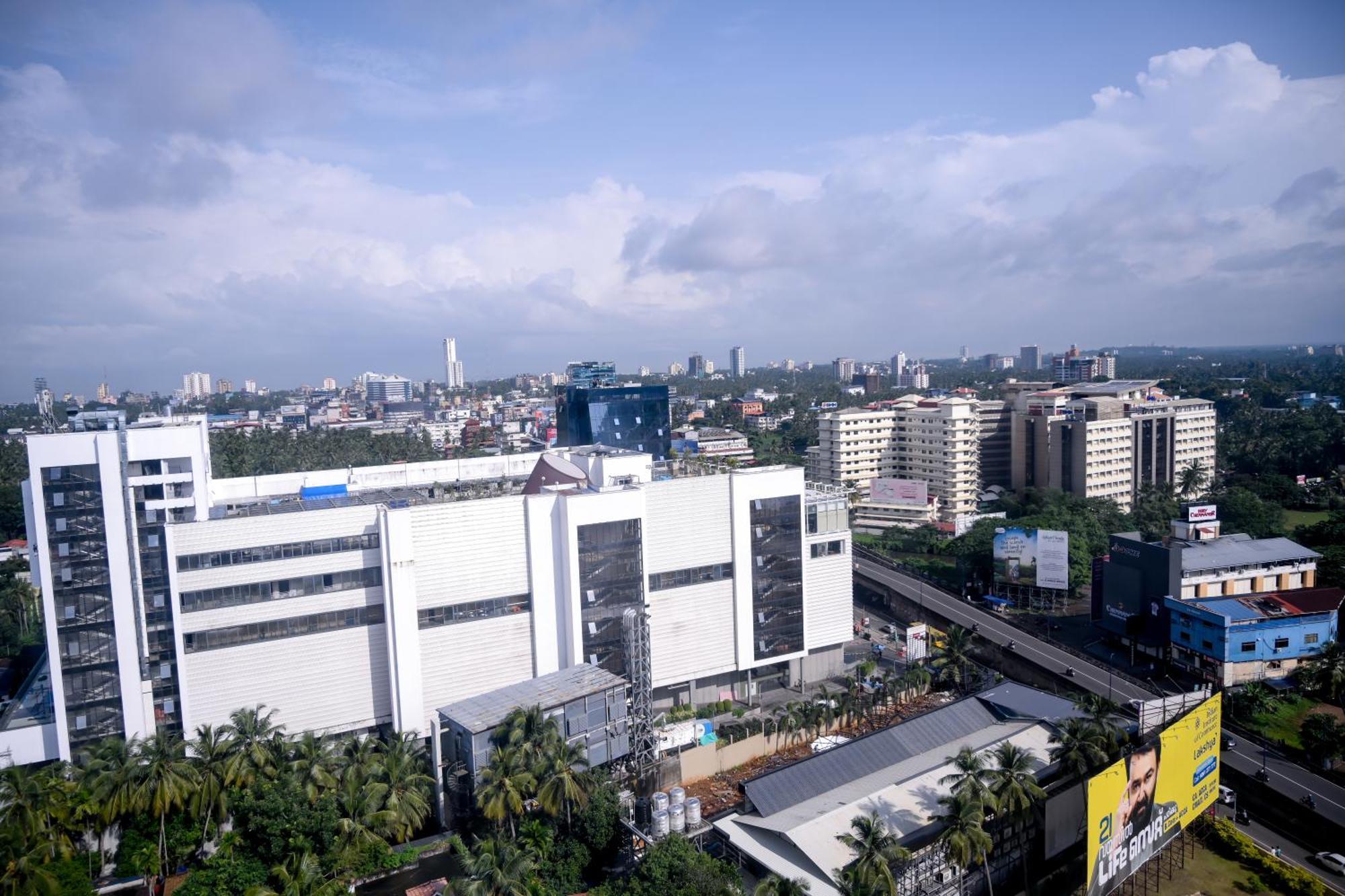 Tiara By Mps Hotel Kozhikode Exterior photo