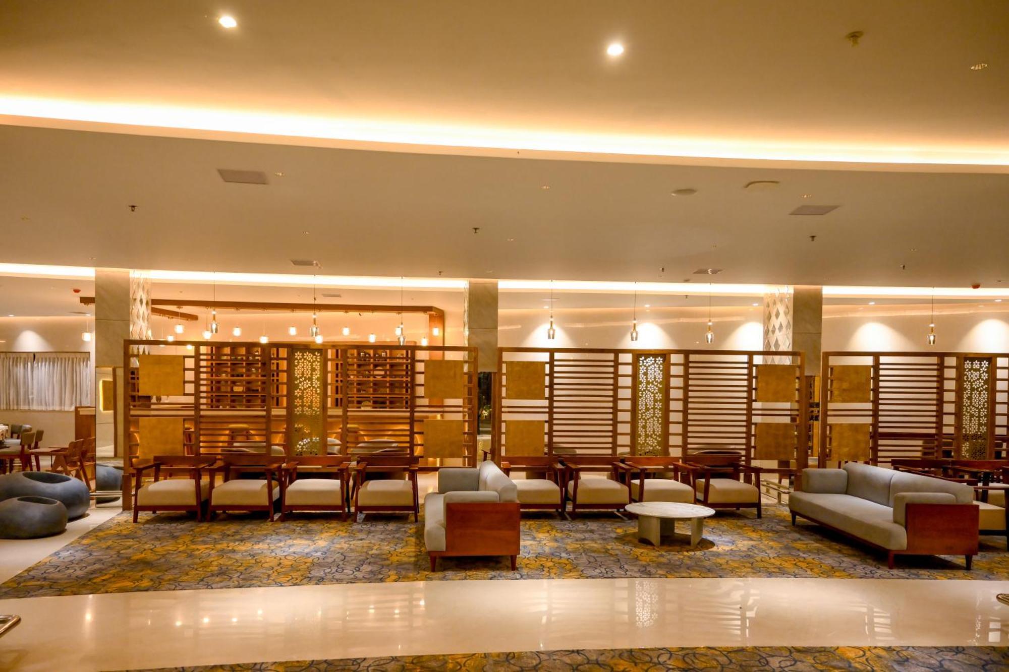 Tiara By Mps Hotel Kozhikode Exterior photo