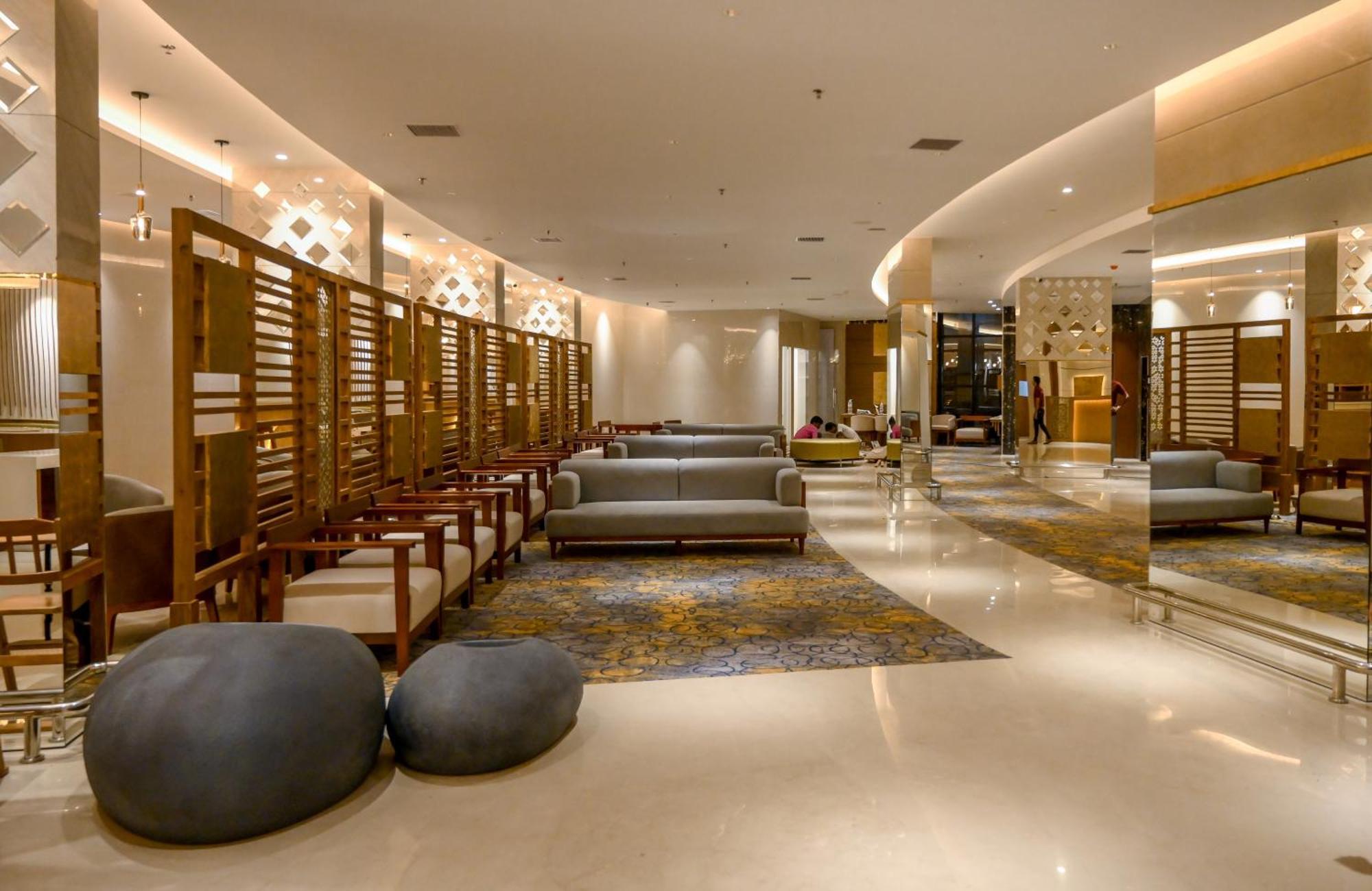 Tiara By Mps Hotel Kozhikode Exterior photo