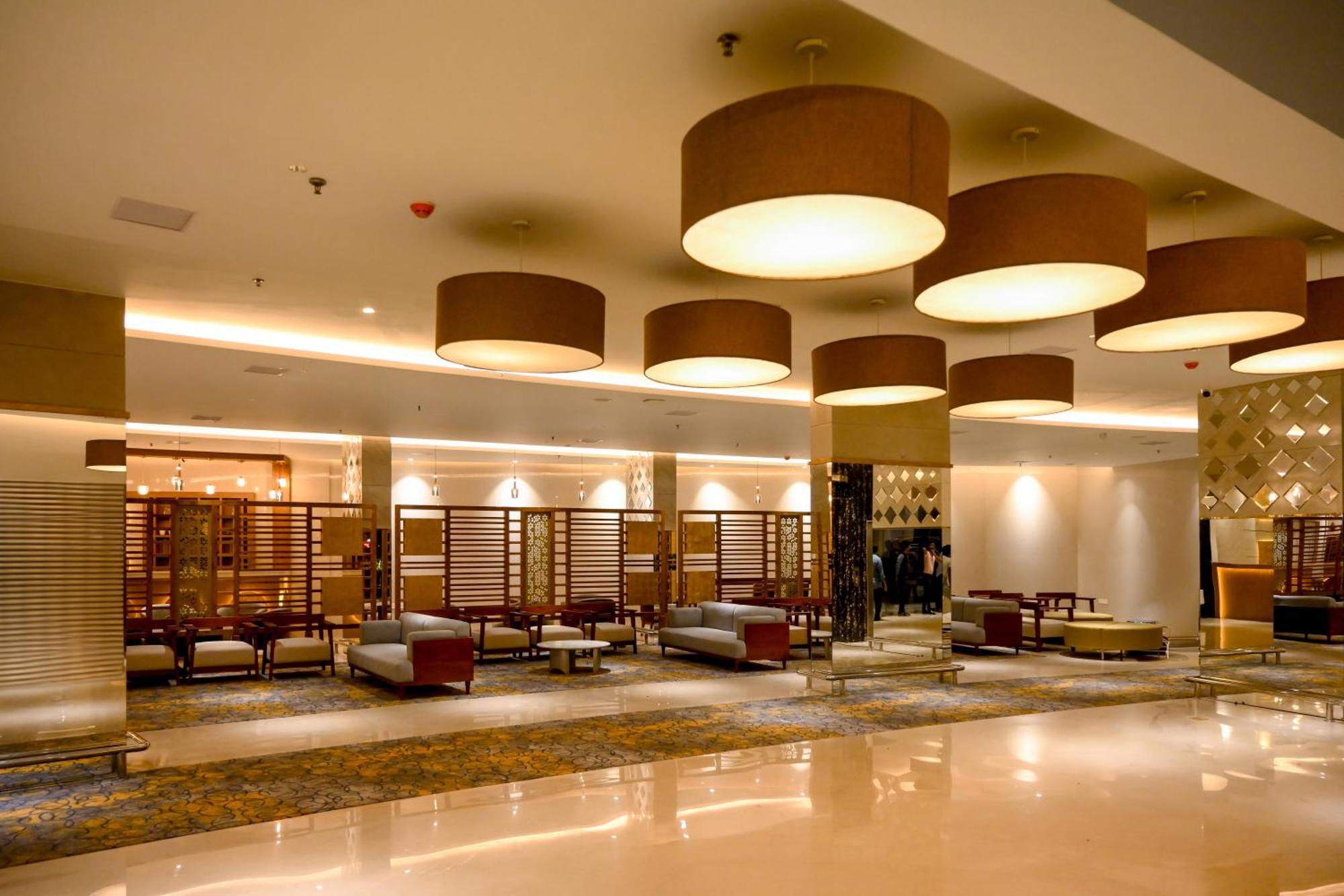 Tiara By Mps Hotel Kozhikode Exterior photo